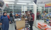 Jebol Plafon, Komplotan Maling Bobol Indomaret di Perumahan Mutiara Columbus Bekasi 