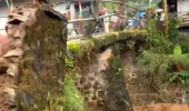 Air Sungai Ciberang Meluap, Jembatan Penghubung Antardesa di Lebak Nyaris Putus