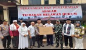 Warga Patungan Belikan Barang-Barang yang Dirusak dan Dijarah Massa di Polsek Cipayung