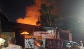 10 Rumah di Kedoya Utara Terbakar, 55 Warga Kehilangan Tempat Tinggal