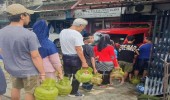 Warga Depok Pusing Beli Gas Ukuran 3 Kg Harus Antre