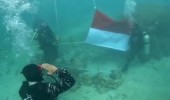 Dari Dasar Laut Pulau Sangiang, TNI AL Kibarkan Bendera Merah Putih Peringati HUT ke-80 RI